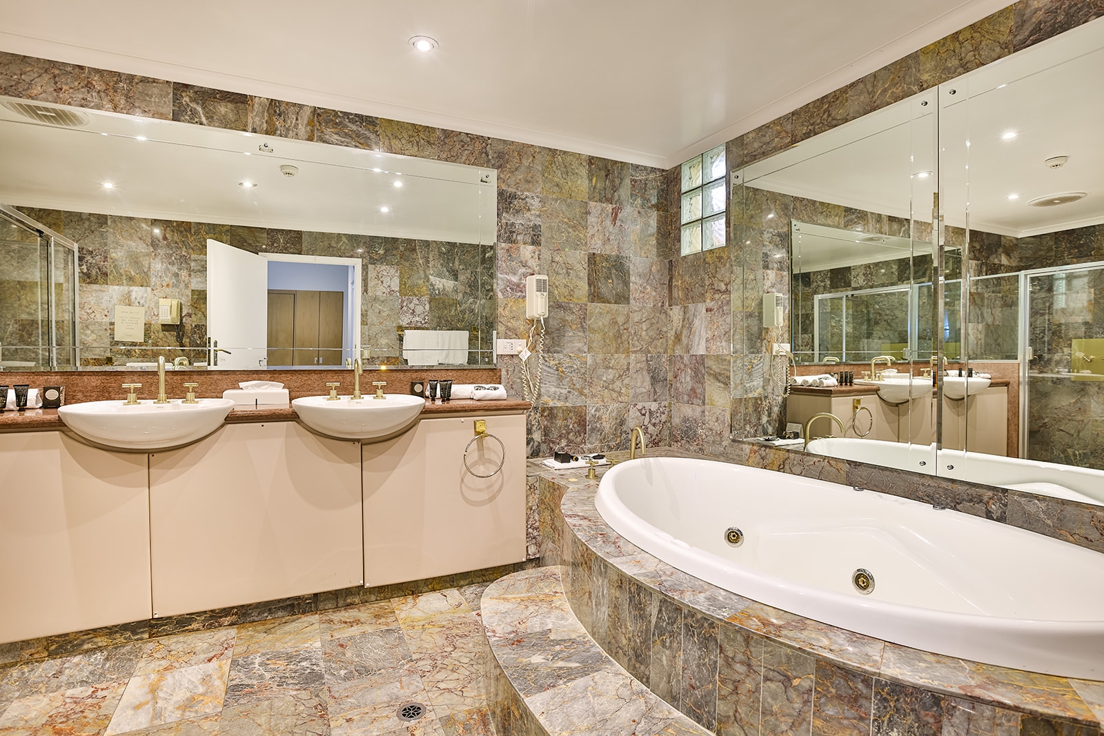 Mildura Grand Hotel